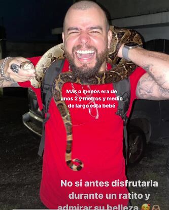 Brian mostró muy feliz la bichota que se encontró. Instagram
