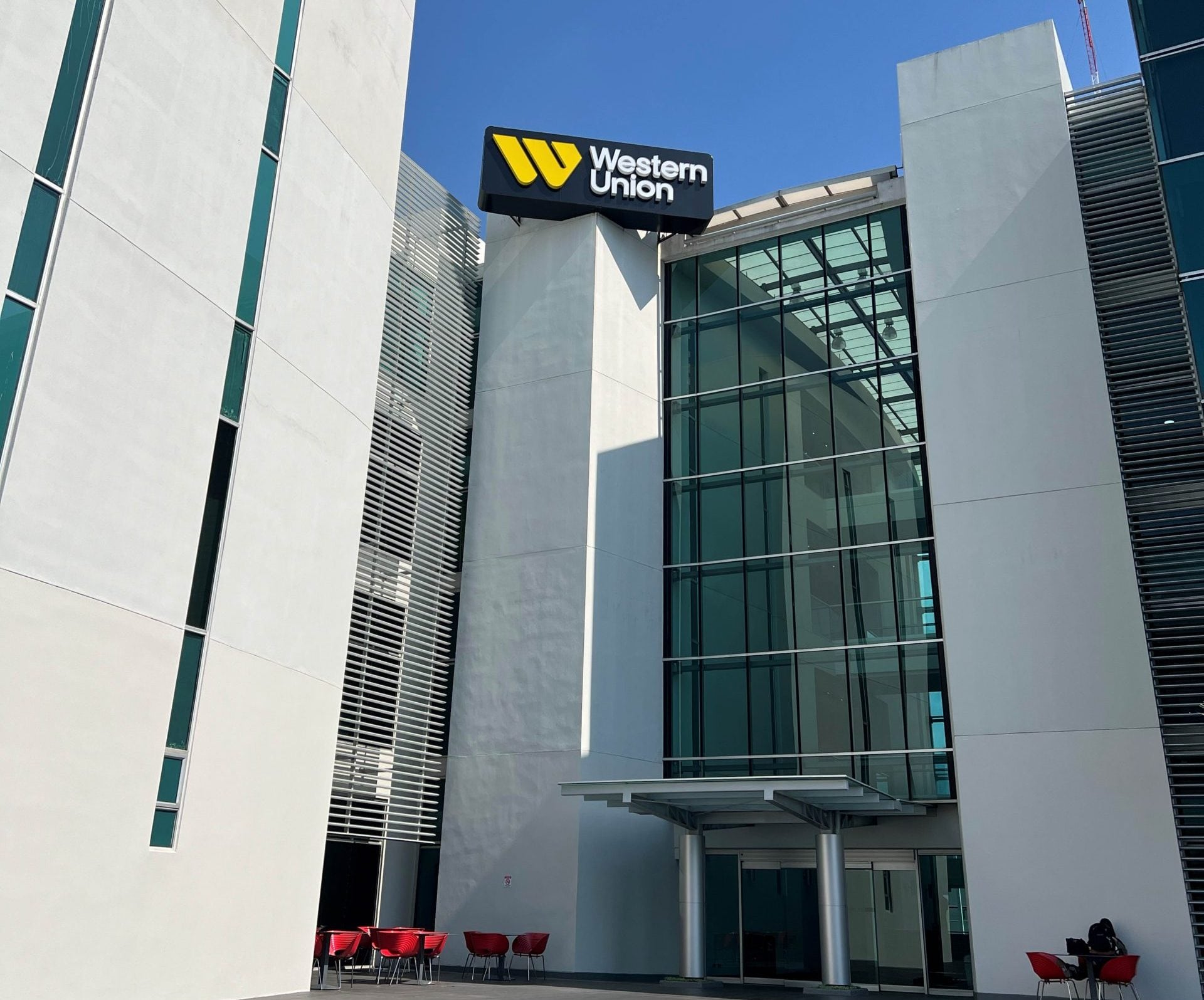 Western Union cerrará operaciones en Costa Rica