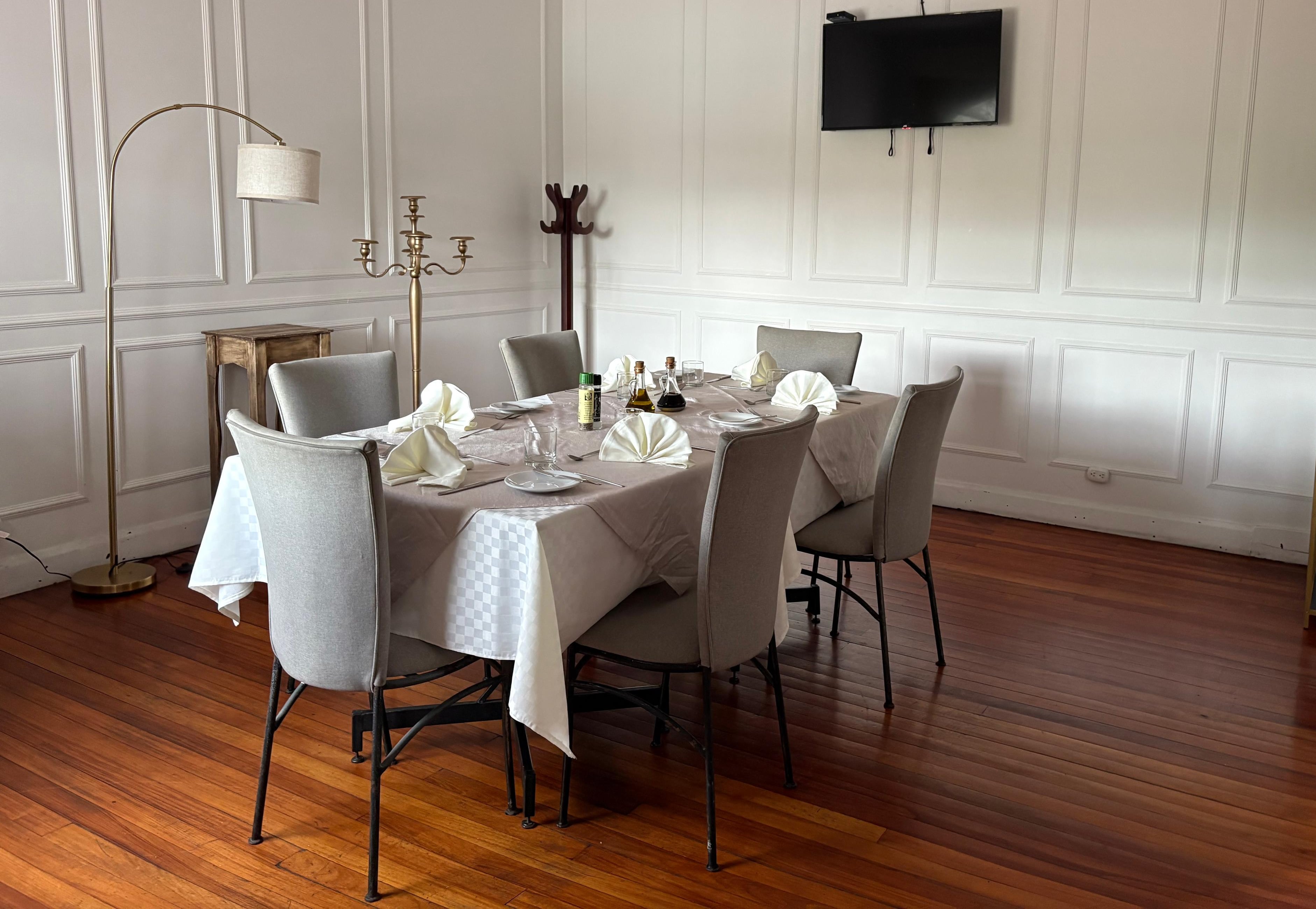 Restaurante Limoncello, localizado en barrio La California