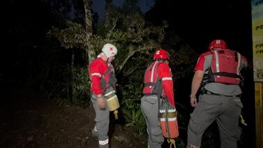 Familias afectadas por un deslizamiento fueron puestas a salvo en Tibás