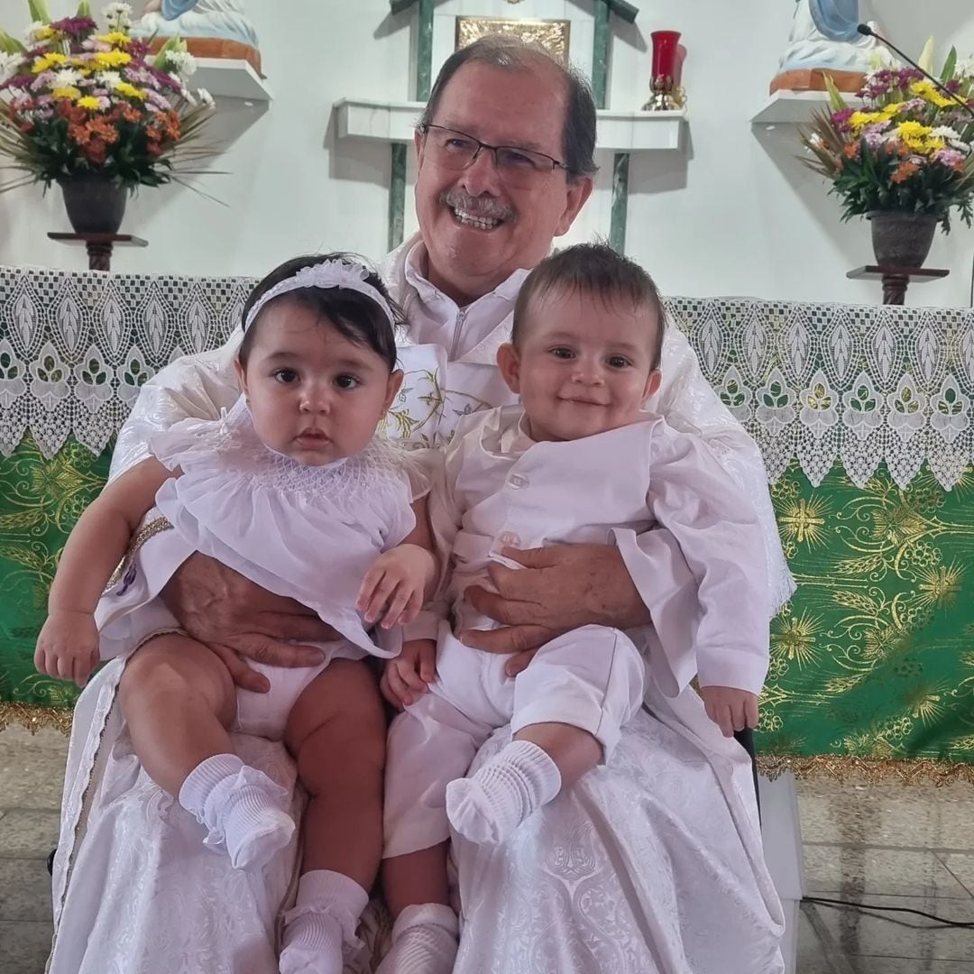 La presentadora de televisión Lussania Víquez celebró el bautizo de sus mellizos Antonella y Alessandro.