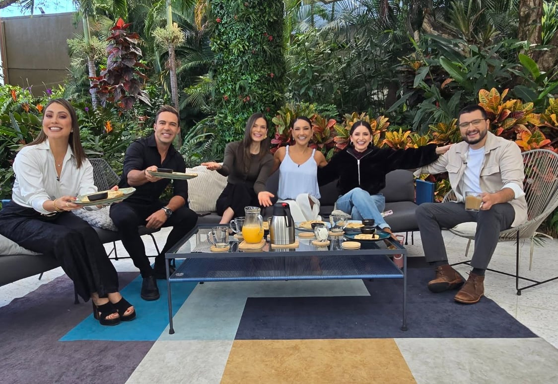 Buen día, presentadores de Teletica