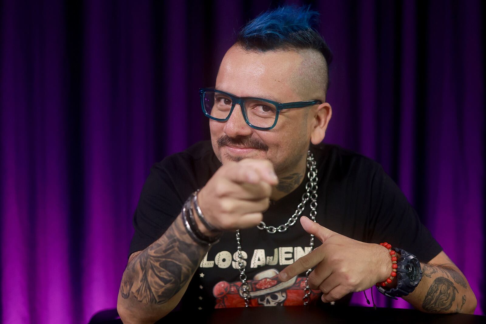 Luis Gabriel Loría, mejor conocido como LuisGa, cantante y líder del grupo Los Ajenos, estuvo en el podcast Aquí entre nos de La Teja