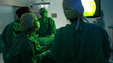 Innovadora cirugía en el Hospital San Juan de Dios cambia la vida a pacientes con cáncer de mama