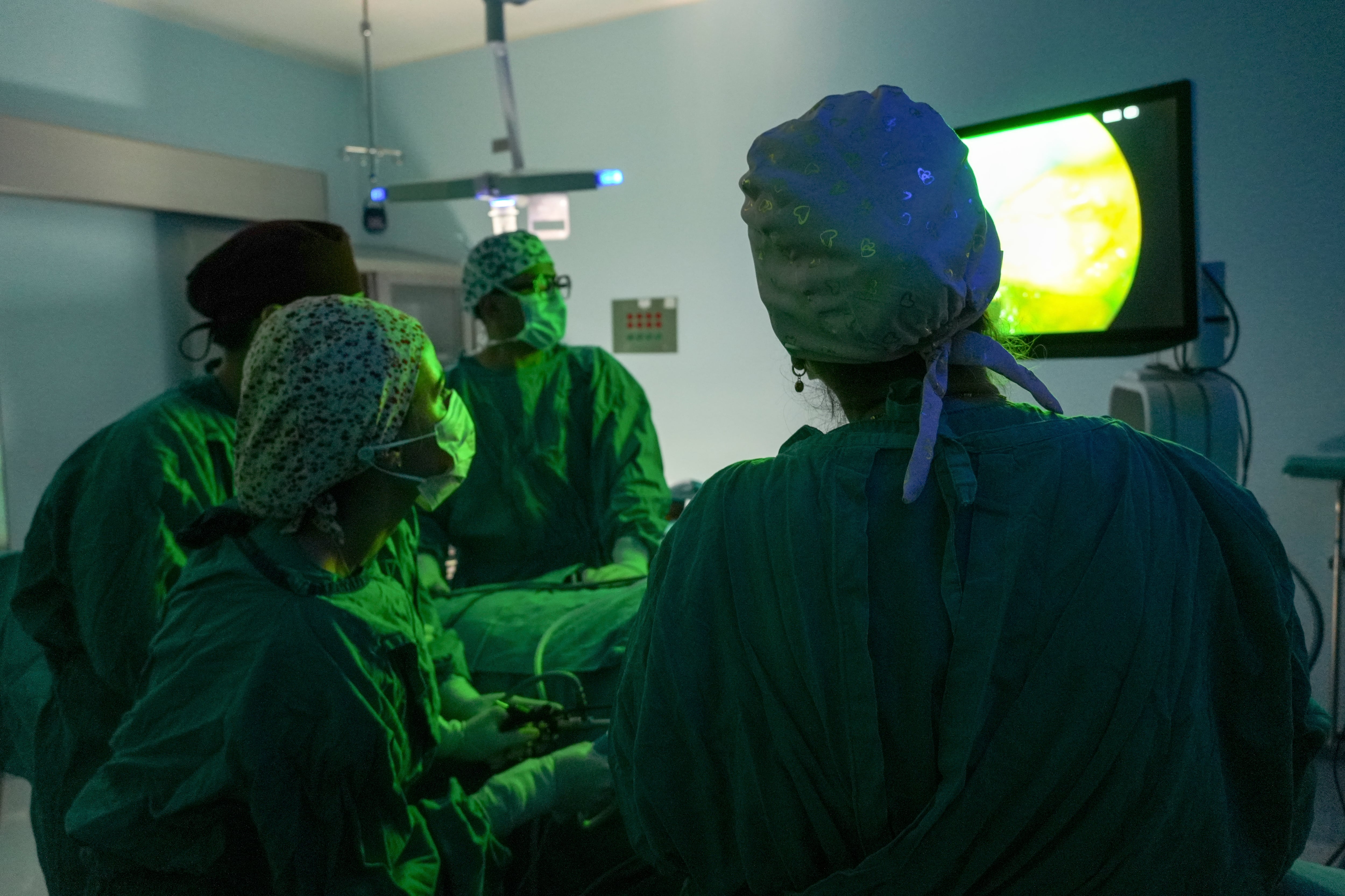 Hospital San Juan de Dios hace novedosa cirugía en pacientes con cáncer de mama