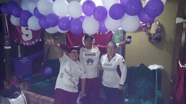 Familia saprissista está feliz por los 86 años del Monstruo