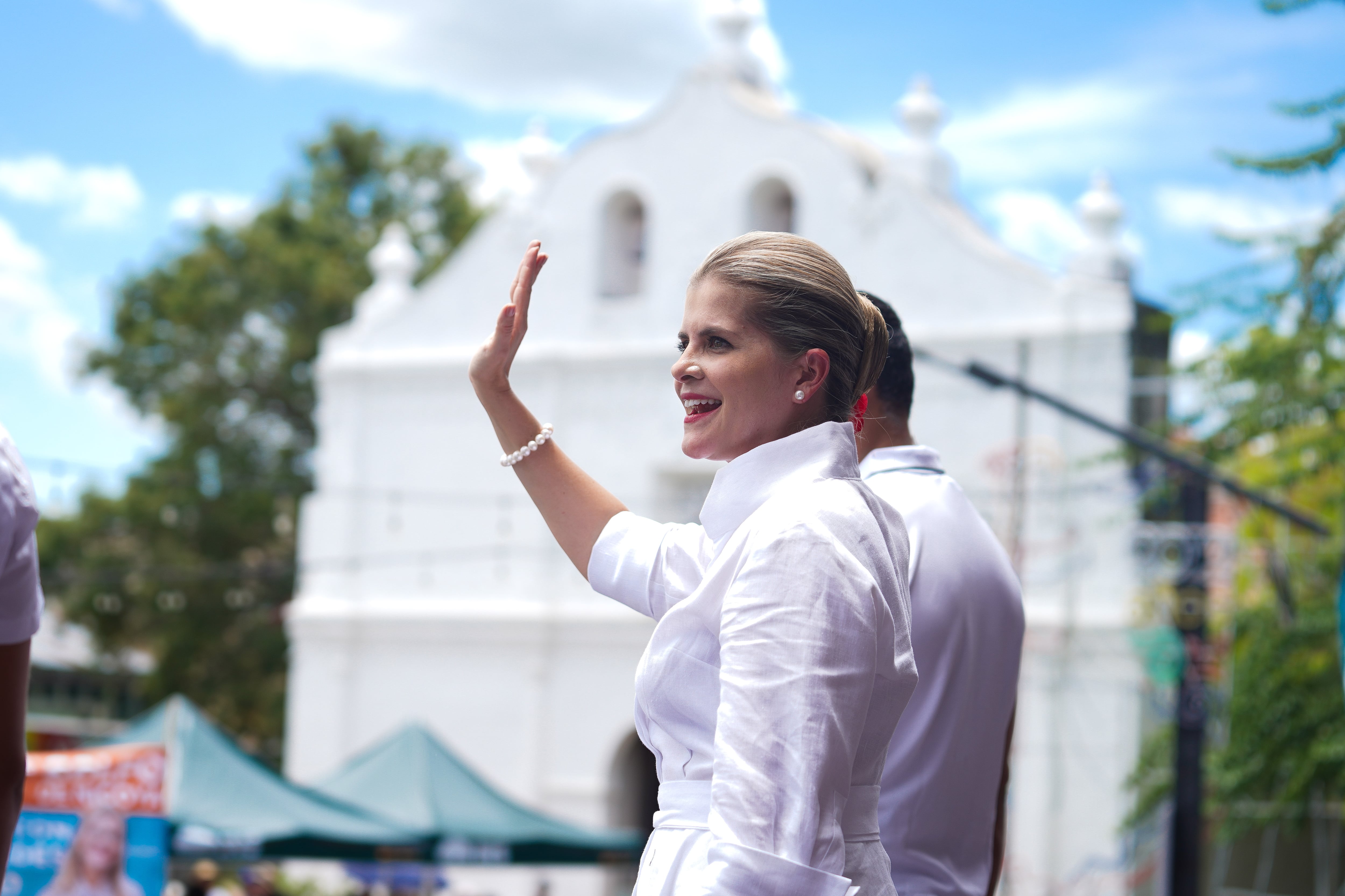 Laura Fernández, Rodrigo Chaves. Parque Recaredo Briceño de Nicoya. Consejo de Gobierno. Anexión de Nicoya.