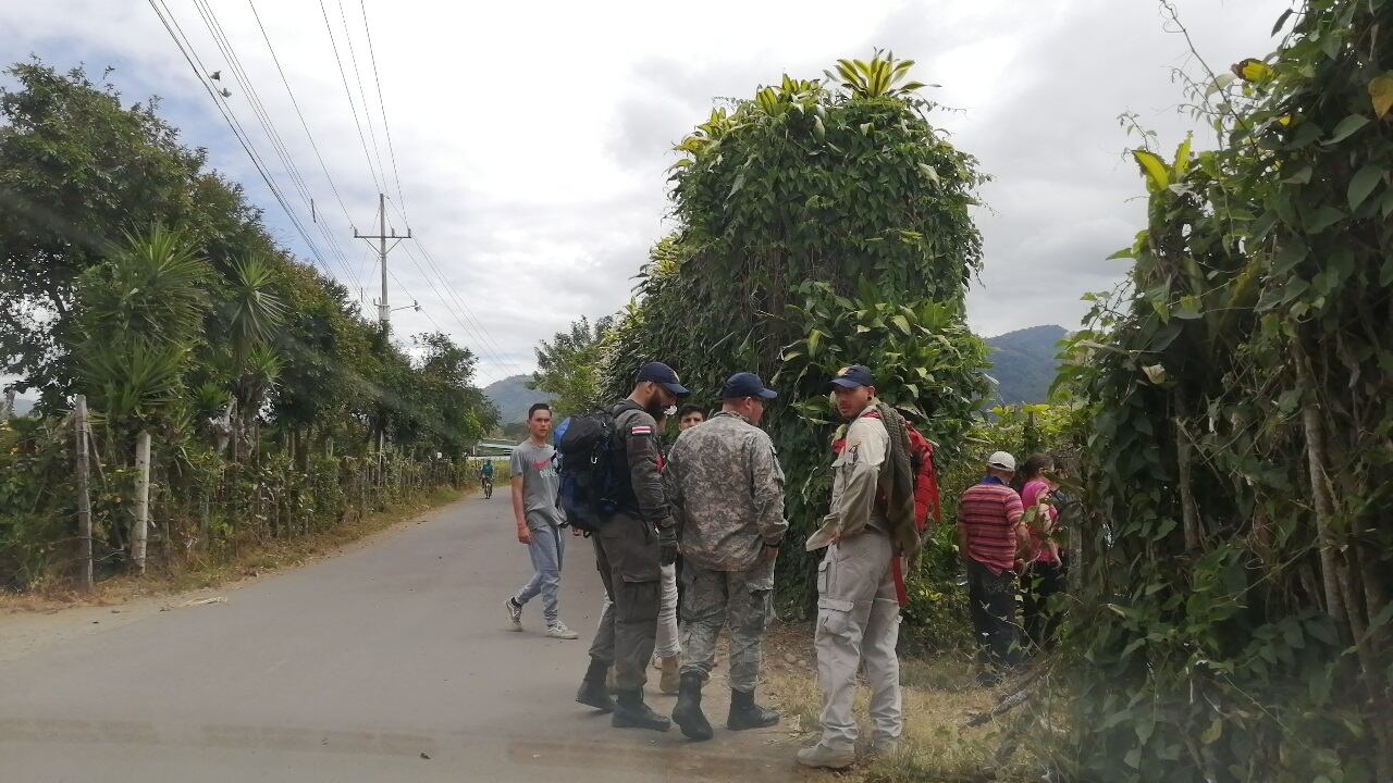 Busqueda de Alisson Bonillas, joven desaparecida en Ujarrás. Foto Keyna Calderón.