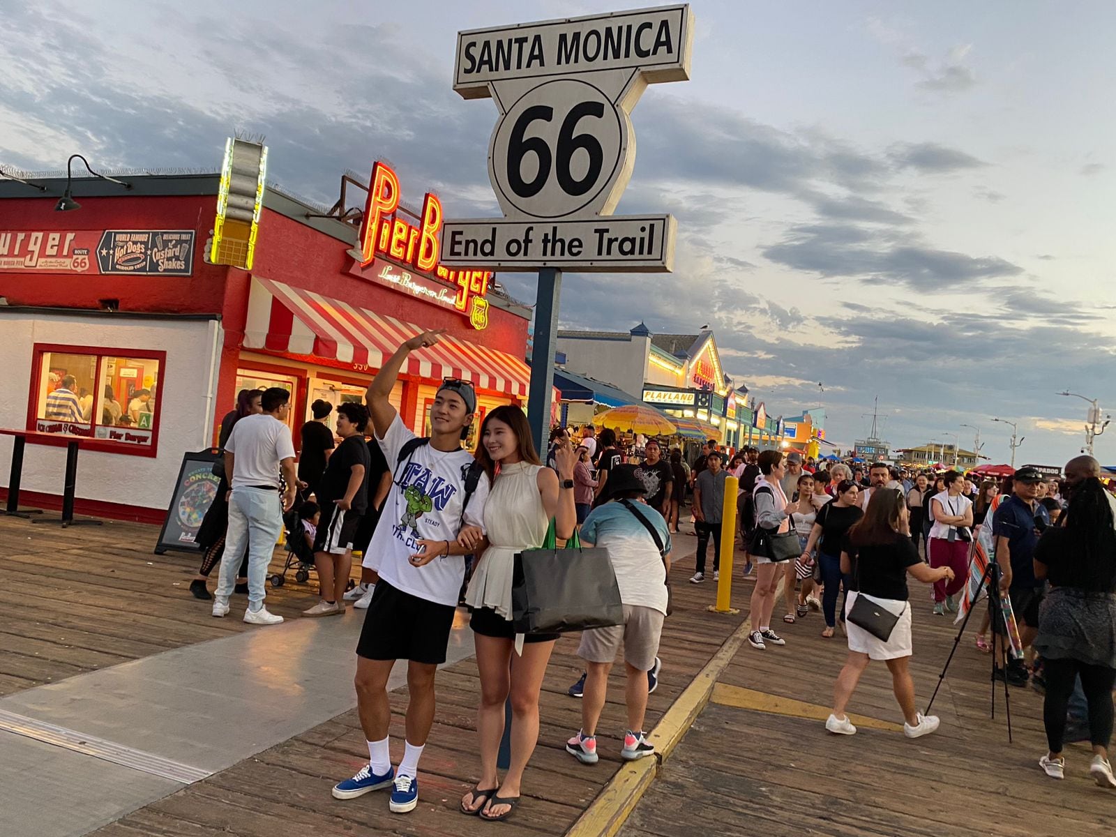 Muelle y playa de Santa Mónica, en Los Ángeles, California, Estados Unidos. Foto: Ricardo Silesky