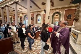 ¿Puede un evangélico ir a misa el Miércoles de Ceniza y ponerse la cruz de ceniza en la frente?