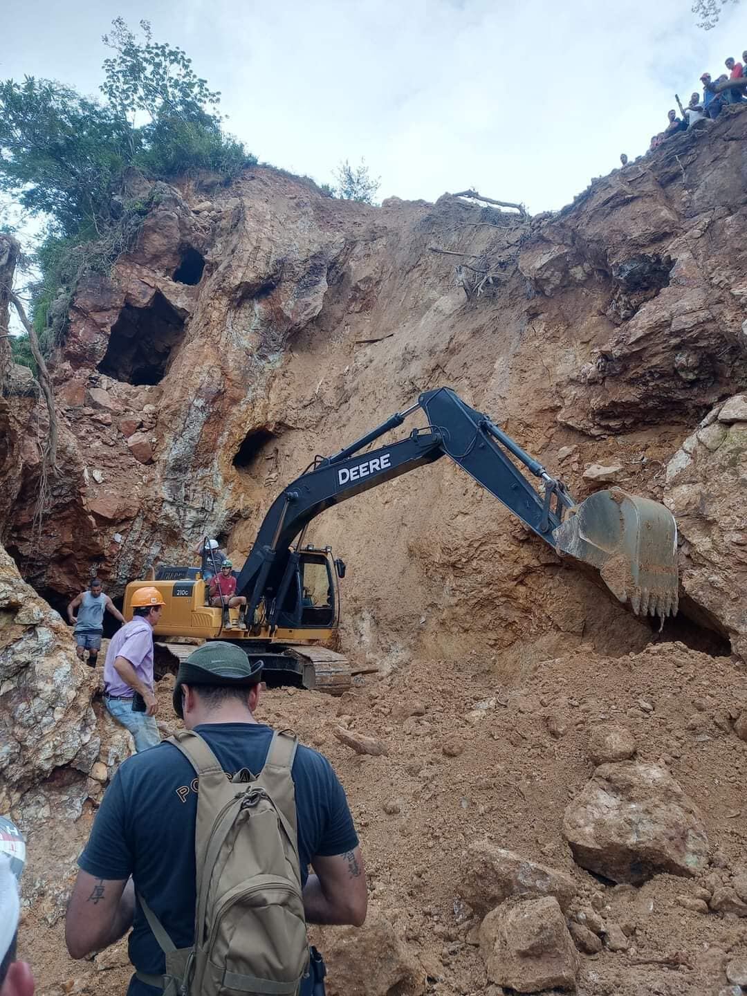 Hallan cuerpo de minero sepultado por deslizamiento en Abangares. Foto Guanacaste Informativo.