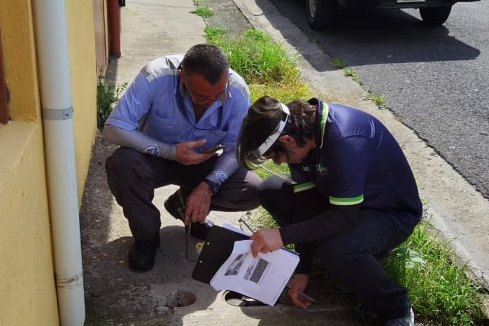 La Autoridad Reguladora de los Servicios Públicos (Aresep) se sacó la faja y le pegó una cinchoneada a Acueductos y Alcantarillados