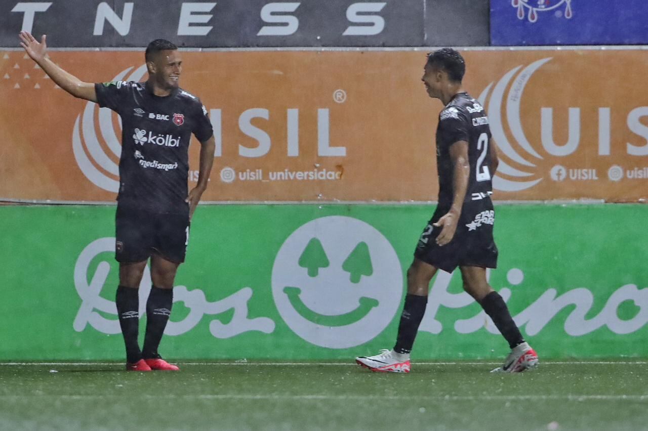 25/08/2023/ Juego entre el Club Sport Herediano vs Liga Deportiva Alajuelense por la jornada 7 del torneo apertura de la Liga Promerica en el estadio Colleya Fonseca / foto John Durán