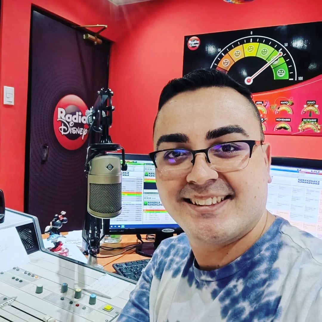 Locutor Diego Bejarano, de Radio Disney.