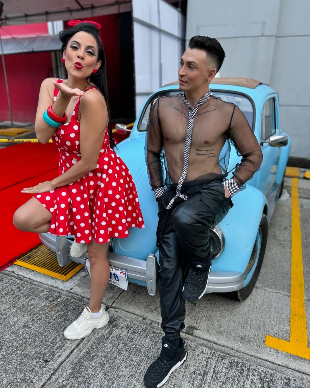 Bailarín Bayron Ávila de Mira quién baila.