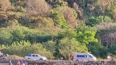 Guardacostas salvó antes de empezar a trabajar a 4 mujeres de morir ahogadas en Caldera