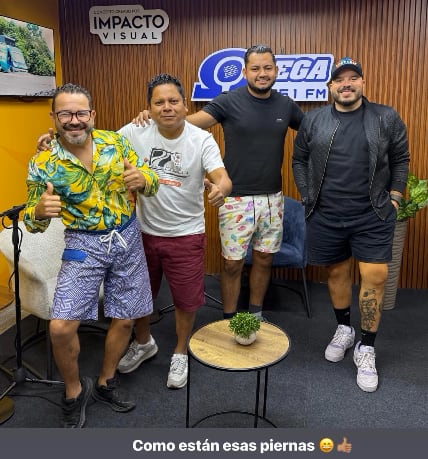 Humoristas del Manicomio de la risa de radio Omega