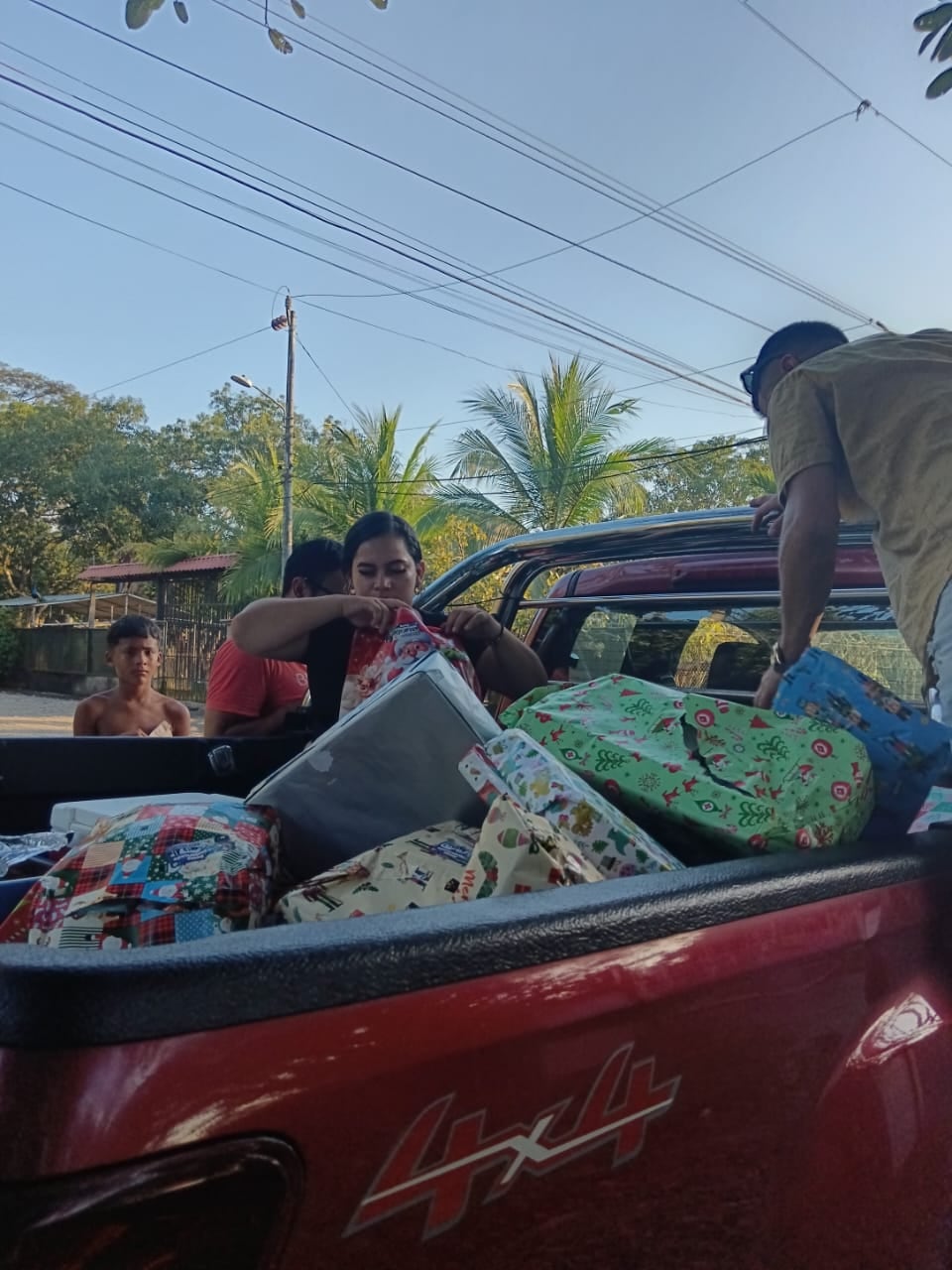 Yorleni Ruiz organiza una fiesta navideña cada año