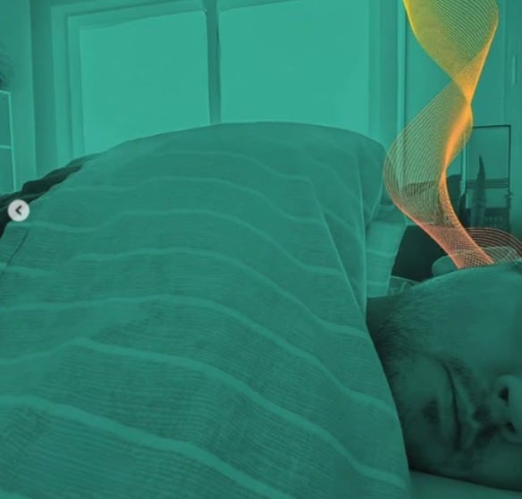 Wálter Campos compartió una imagen de su recuperación tras cirugía de oído.