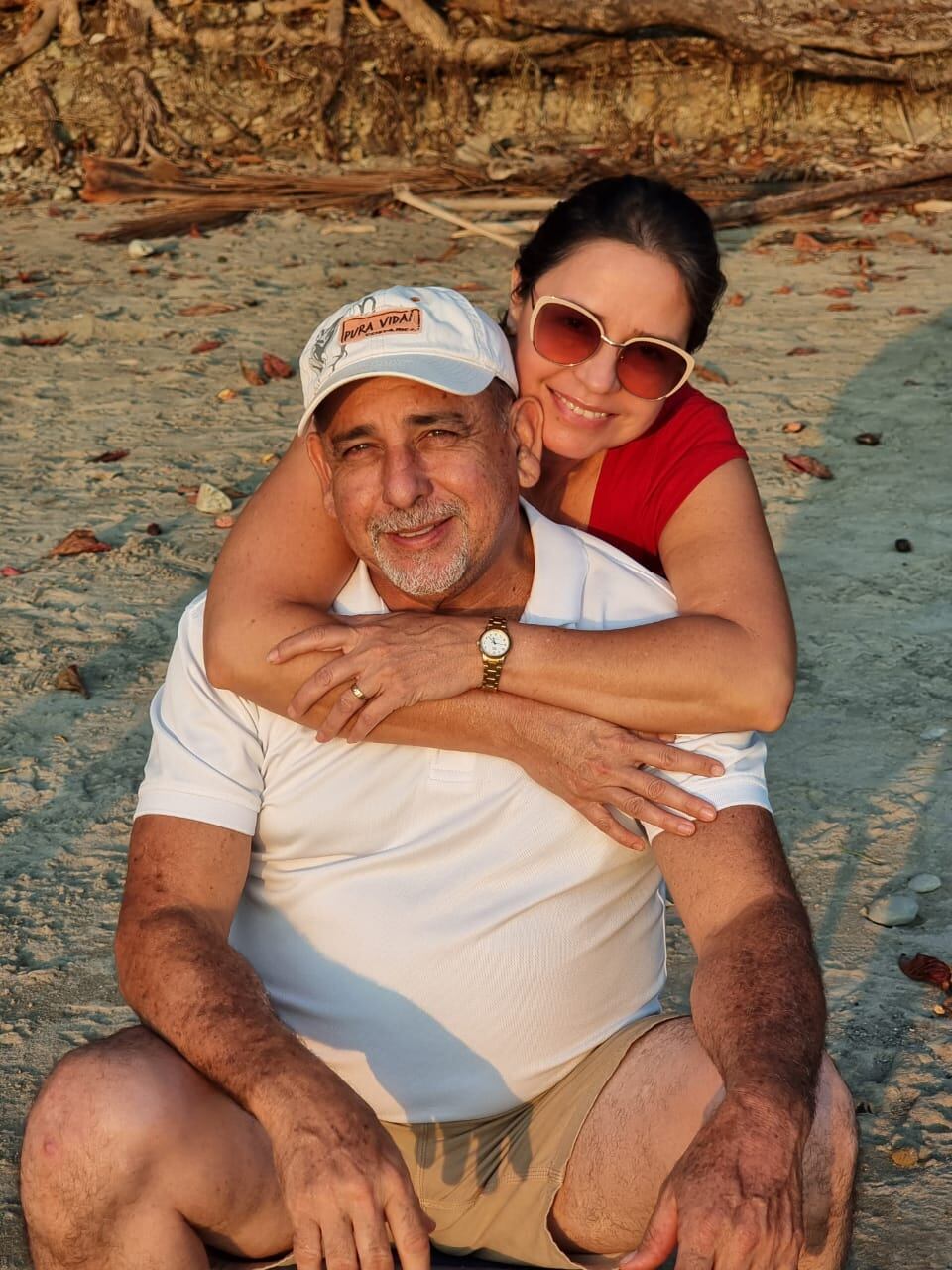 Marianela Carvajal, de Aguas Zarcas, San Carlos, celebró el Día de la Madre rodeada de sus 14 bendiciones, todas vivas y unidas.