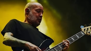 Limp Bizkit hizo llorar al público en Costa Rica con el video que le dedicó a Sam Rivers