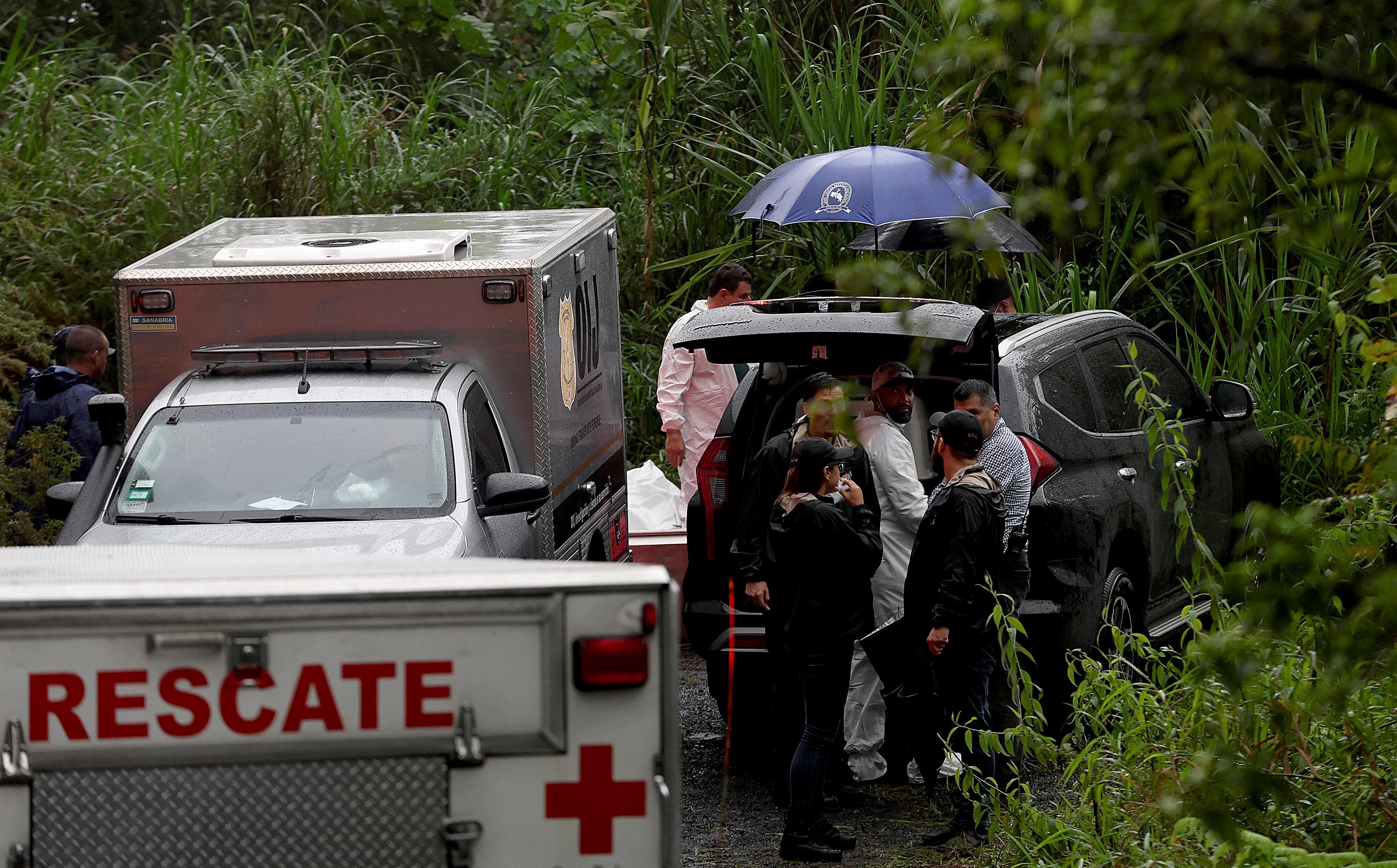 26/04/2024 Cerro Zurquí. Este viernes el OIJ confirmó el hallazgo del cuerpo de Kimberly Araya. El cuerpo de la joven madre de 33 años, quien se encontraba desaparecida desde el jueves 18 de abril, fue encontrado este viernes a la 1:45 p.m. a dos kilómetros del túnel Zurquí, luego de varias horas inspeccionando barrancos aledaños a la ruta 32. En el opertivo también participaron miembros de la Cruz Roja y de la Fuerza Pública. Foto: Rafael Pacheco Granados