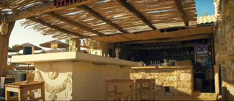 sarcófago romano en bar de Bulgaria