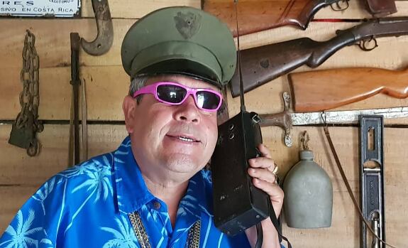 El galán, personaje del actor Edgar Cartín. Instagram