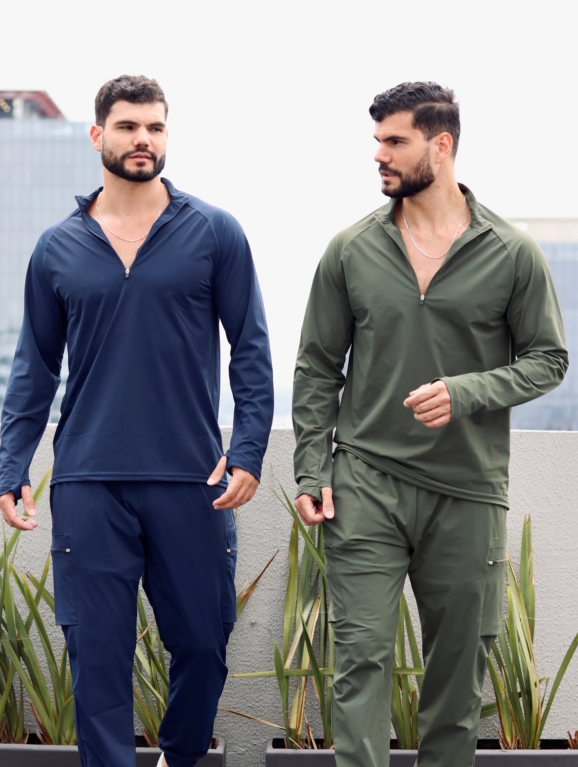 Esteban y Douglas Castillo, gemelos Castillo.