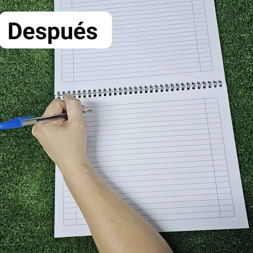 Paola González creó los Zuadernos, un cuaderno diseñado para personas zurdas.