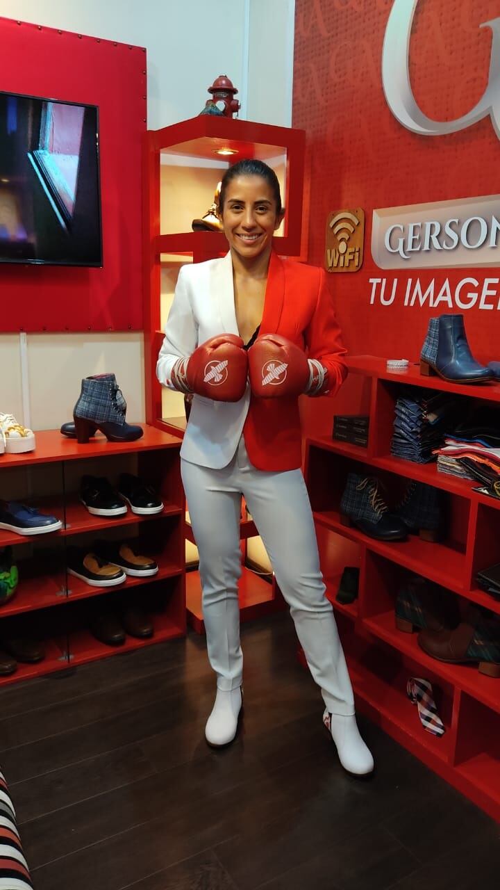 Traje de la boxeadora Yokasta Valle, hecho por el diseñador Gerson André. Cortesía.