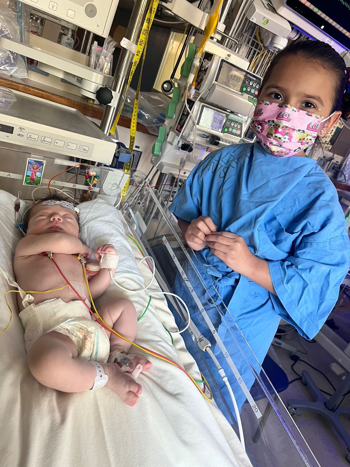 Zoe es una niña de 9 meses que viajará a España para que le hagan una operación a corazón abierto