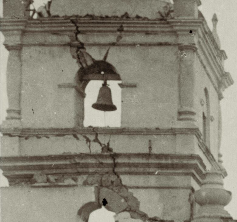Durante 91 años seguidos la campana de la Independencia (también conocida como campana de la Libertad), colocada en el marco sur de las ruinas de Cartago, acompañó las fiestas patrias, sin embargo, este 2025 será el segundo año consecutivo que no estará