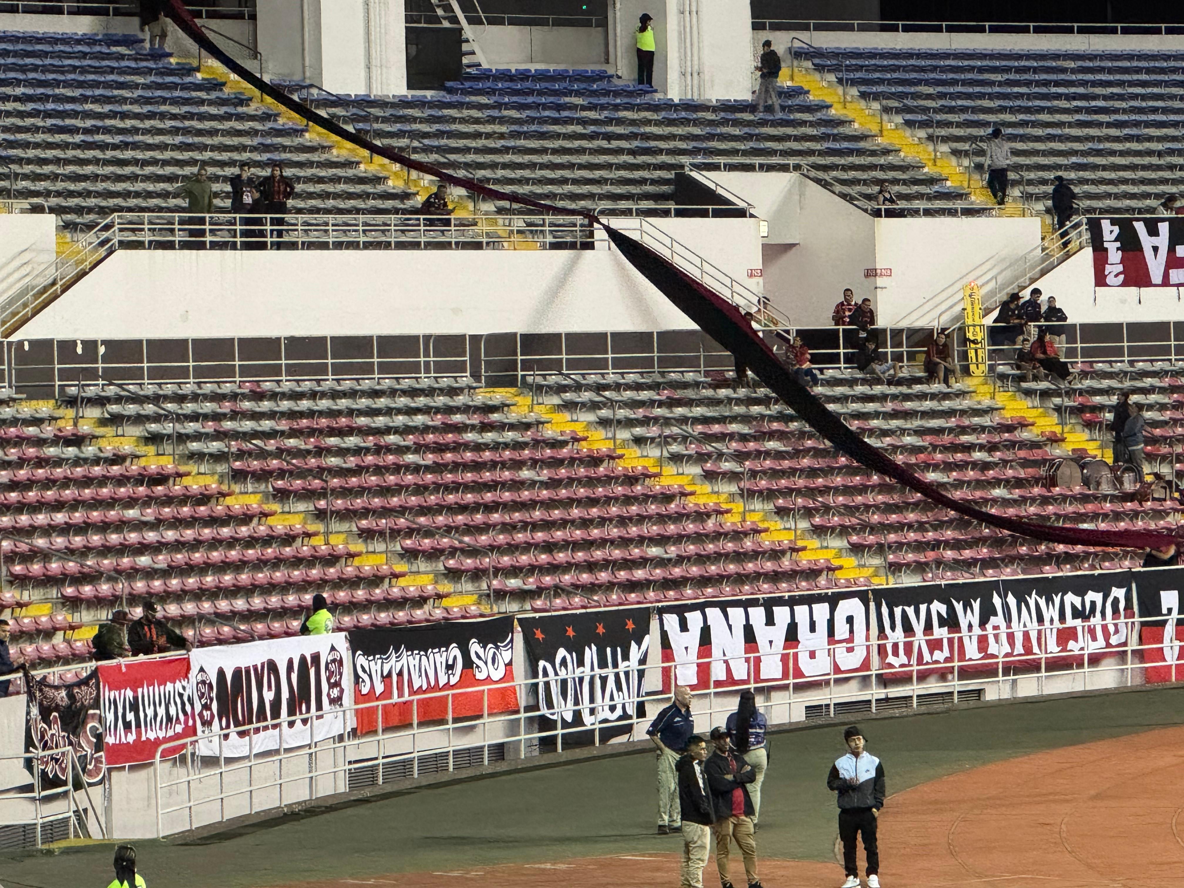 Así lucen las gradas del estadio Nacional antes del arranque del juego entre Alajuelense y Herediano.