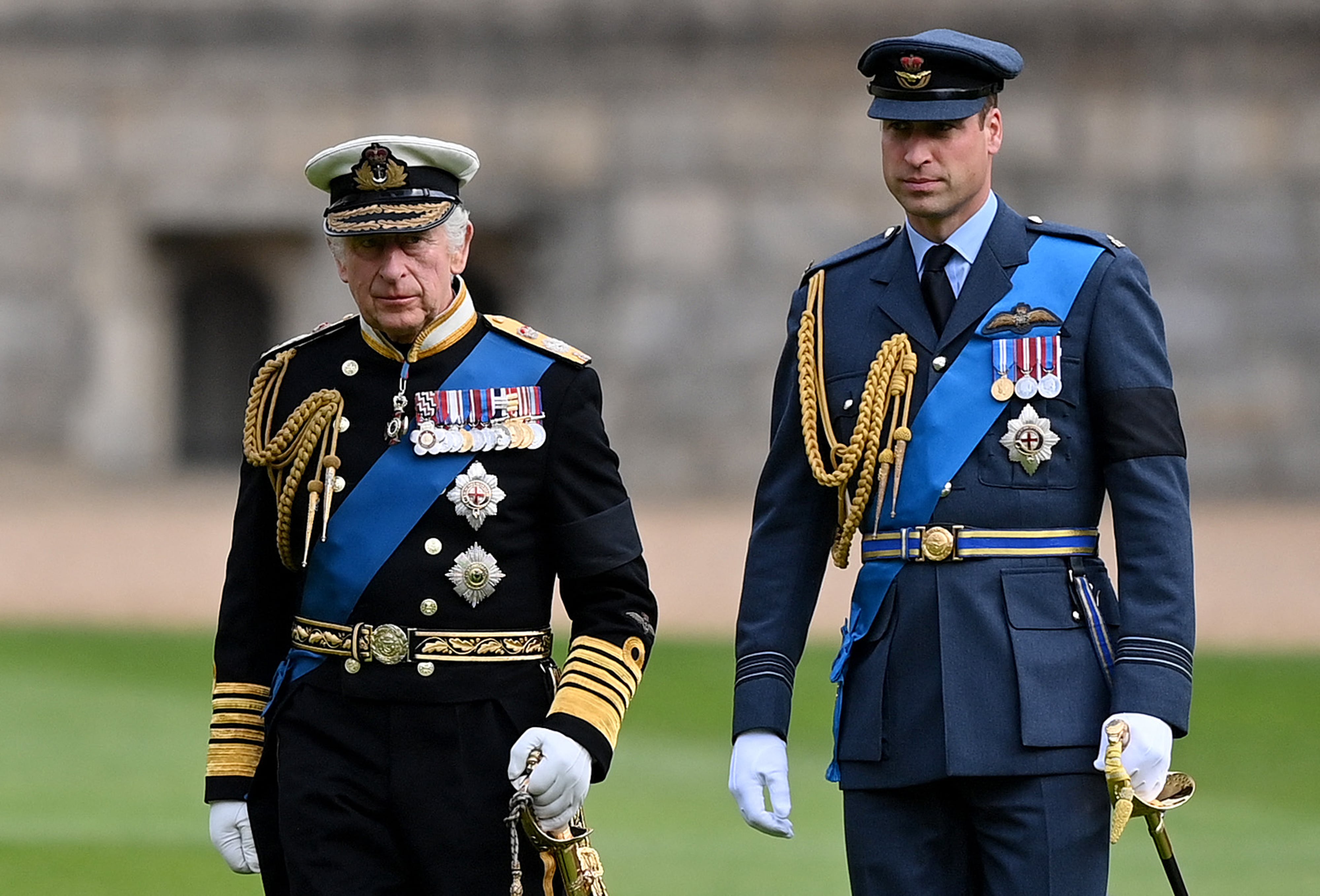 Britain's King Charles III and Britain's Prince William, Prince of Wales arrive at St George's Chapel inside Windsor Castle on September 19, 2022, ahead of the Committal Service for Britain's Queen Elizabeth II. Monday's committal service is expected to be attended by at least 800 people, most of whom will not have been at the earlier State Funeral at Westminster Abbey. (Photo by Justin Setterfield / POOL / AFP)