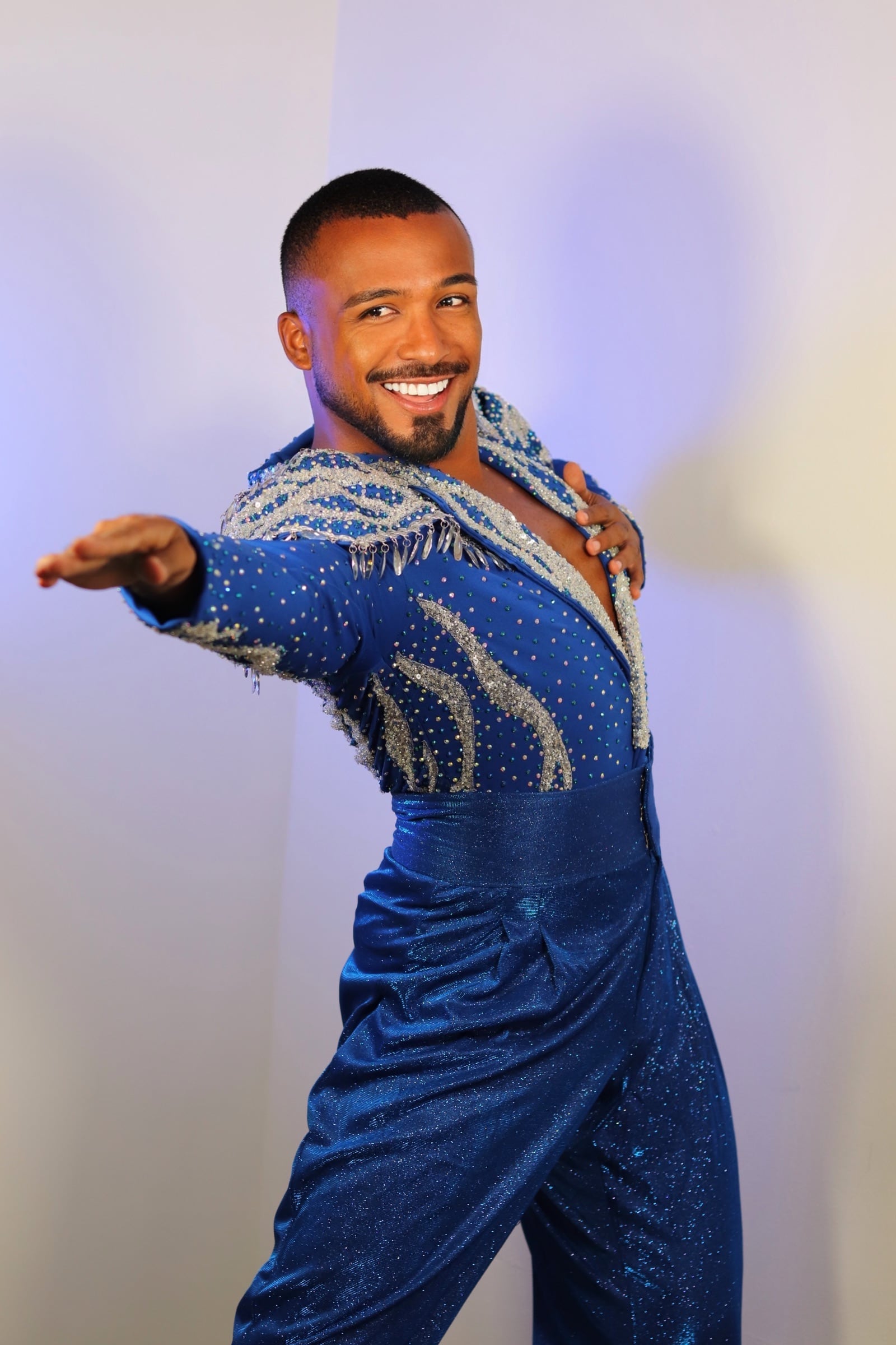 Bailarín panameño Miguel Coronado, pareja de la locutora Rose Davis en Mira quién baila.