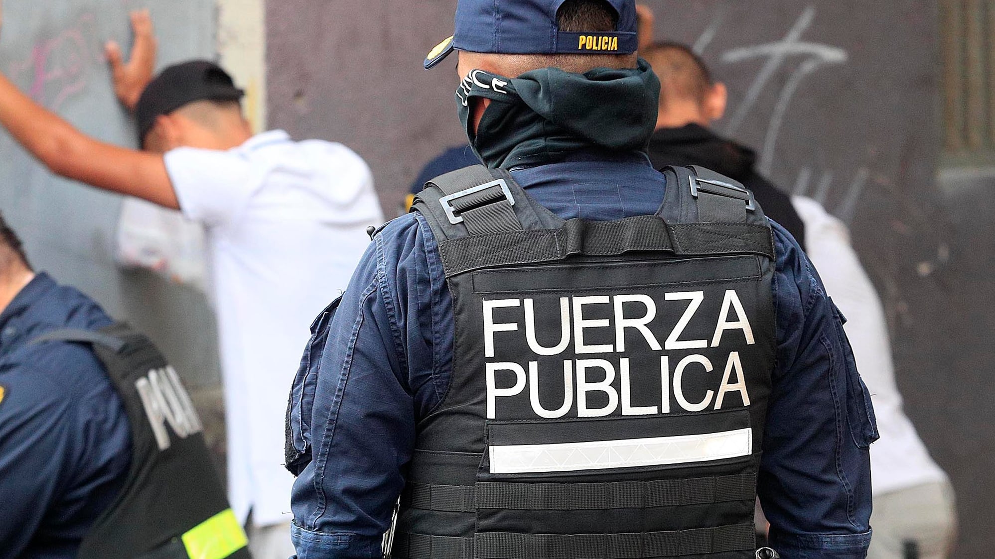 16/06/2021    Pavas. Miembros de la Fuerza Pública en acción durante operativo de seguridad.