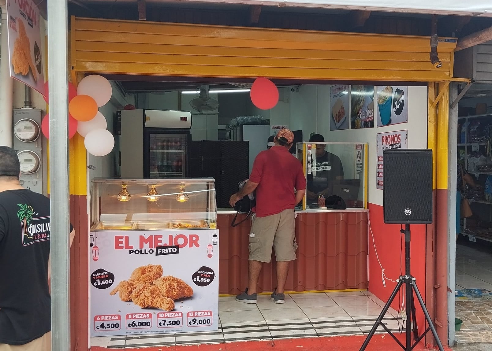 En la ventanita usted pide lo que más le gusta. (Cortesía de Como Loco)