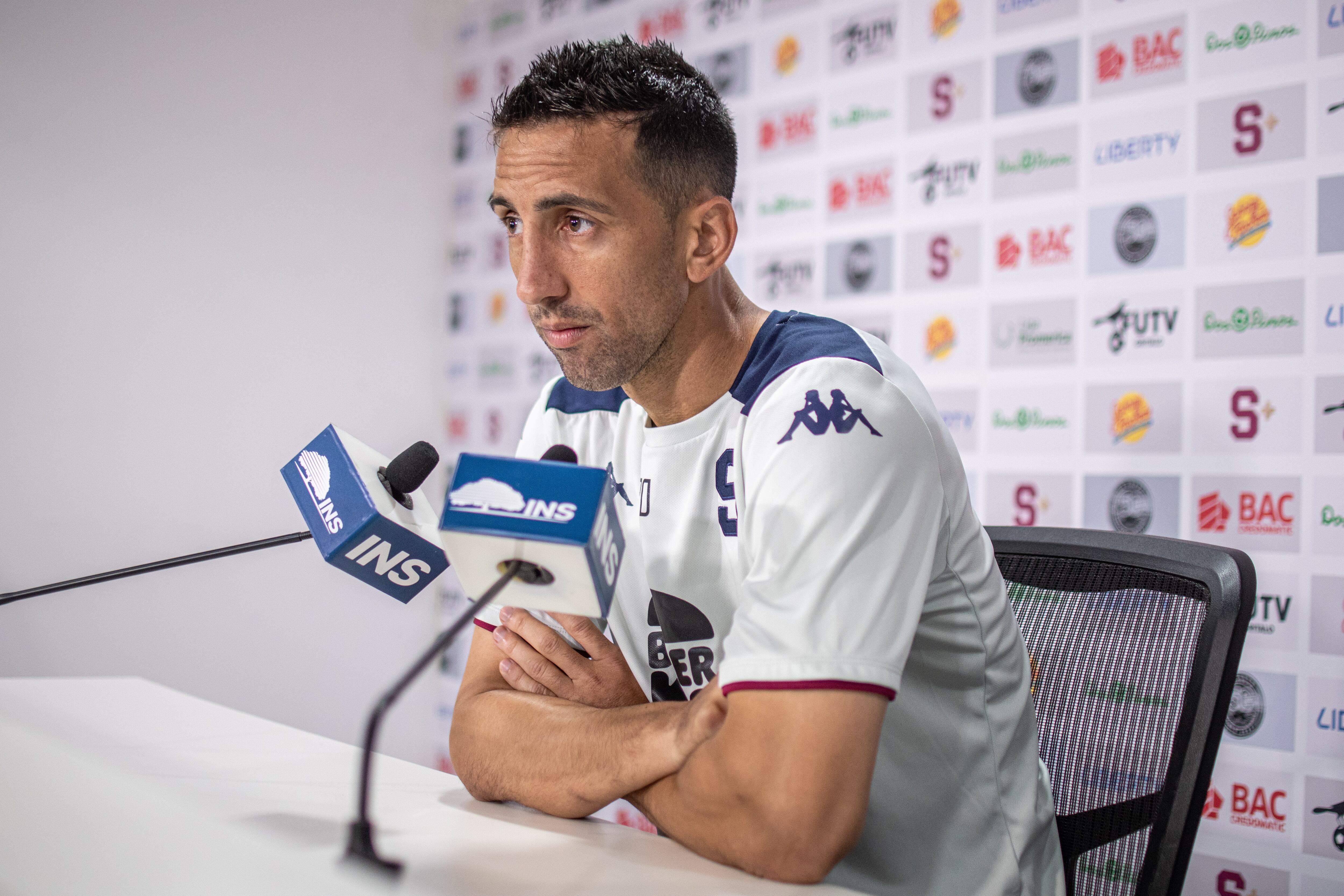 El volante Mariano Torres afirmó que tiene una espinita por perder ante Alajuelense la semifinal del torneo pasado. Prensa Saprissa.