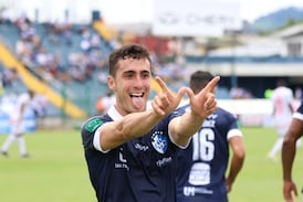 Bernald Alfaro confesó cómo manejó sus inicios en el fútbol y lo más duro de la fama de ser jugador