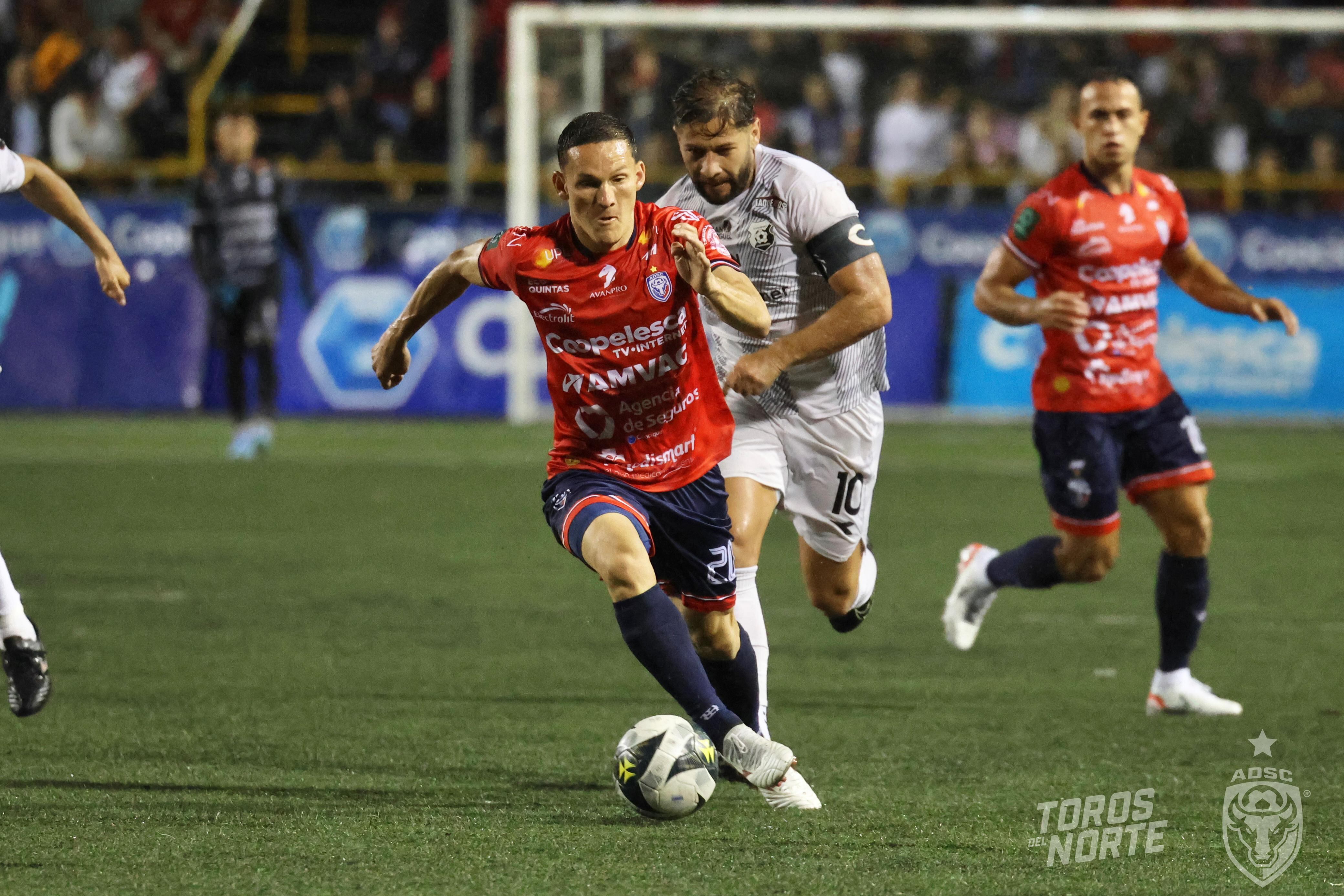 San Carlos vs Herediano, estadio Carlos Ugalde