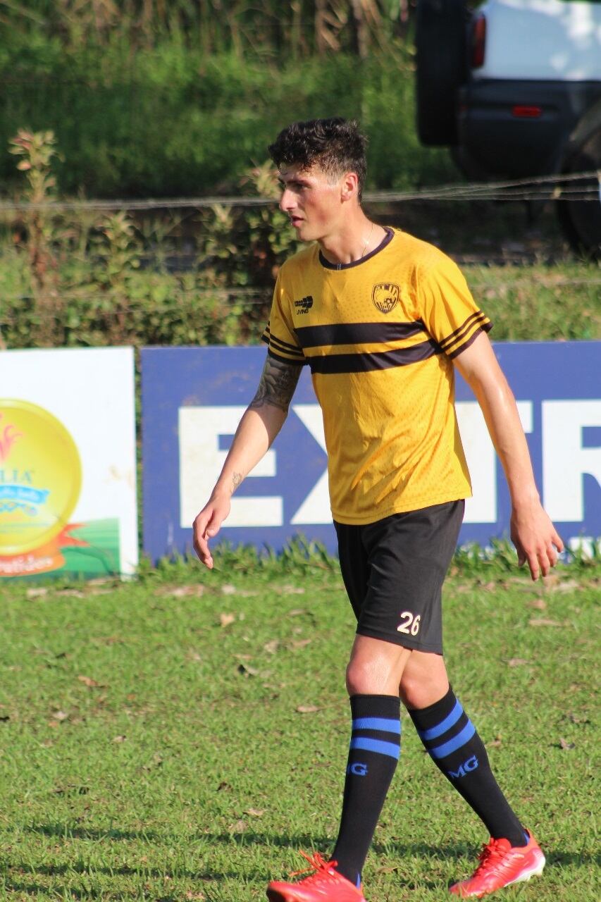 Yohan Zetuna, jugador irakí del Municipal Grecia. Twitter.