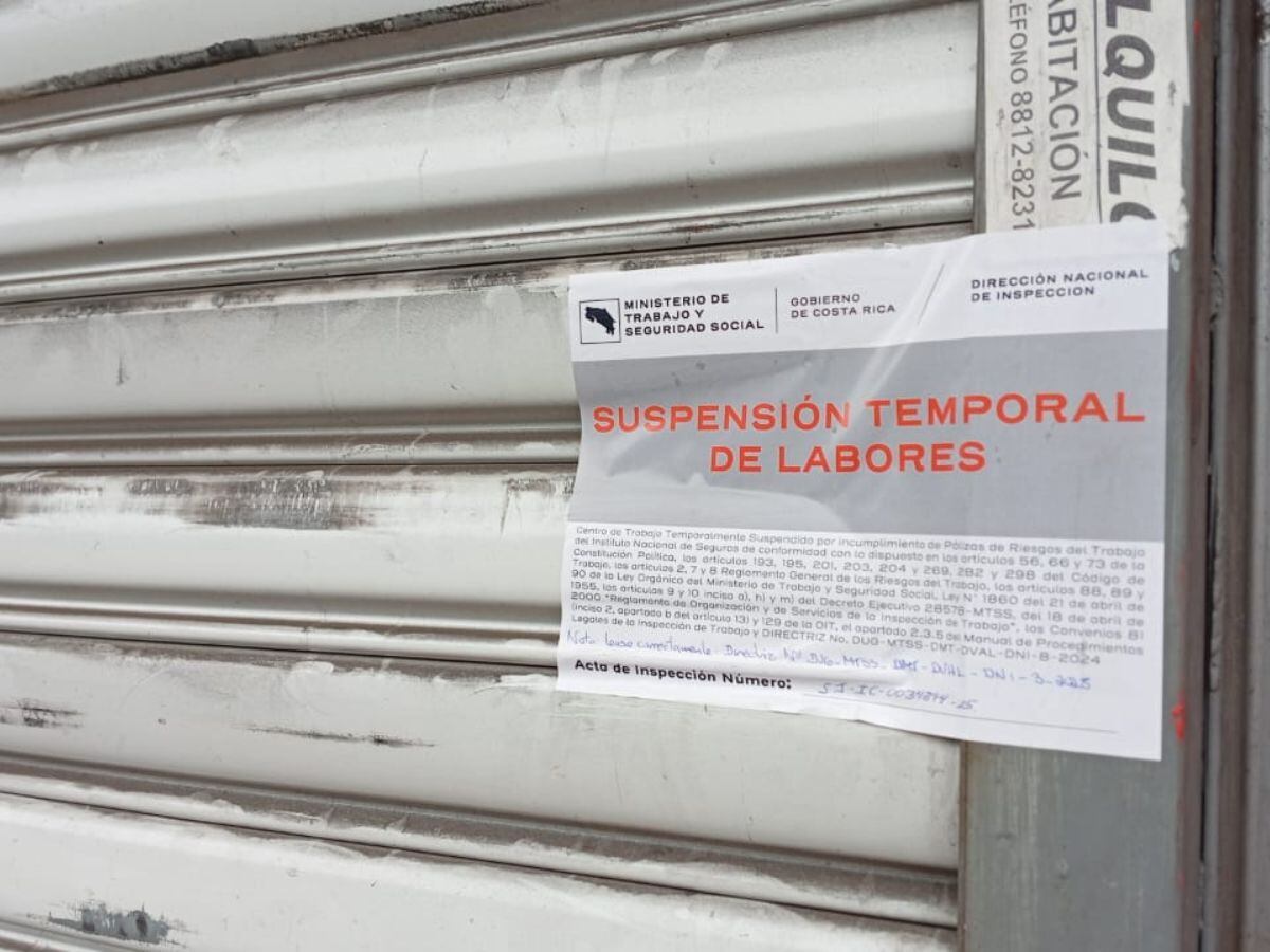 El Ministerio de Trabajo no aclaró por cuánto tiempo se van a mantener cerradas las tiendas.