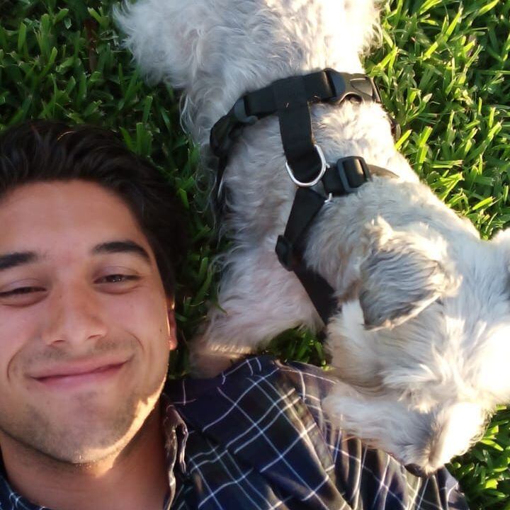 Adrian Dingler es un influencer mexicano que vive en Costa Rica.