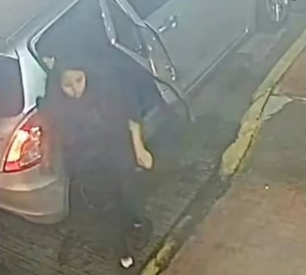 Mujer dio a luz en la calle y dejó a bebé tirado