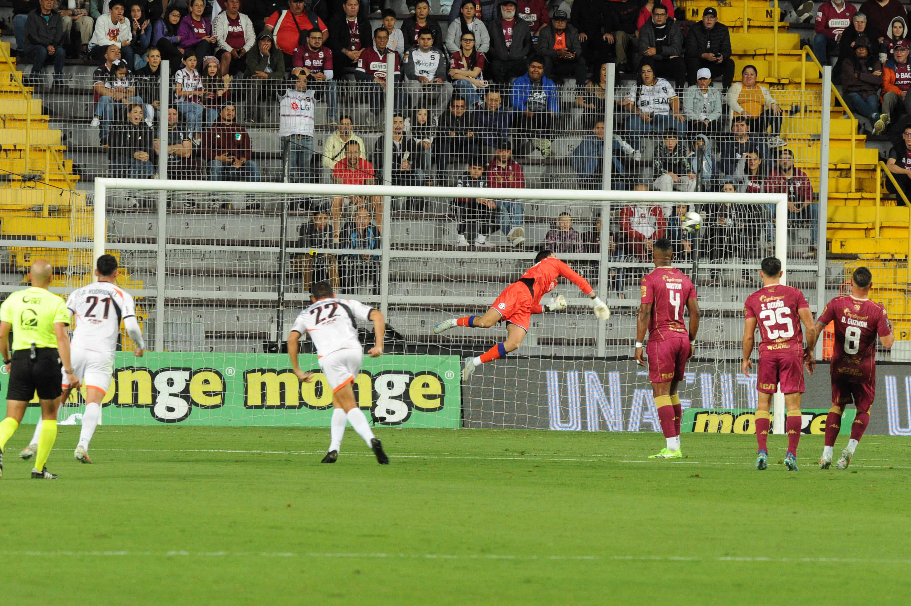 Saprissa vs Puntarenas FC, jornada 1.