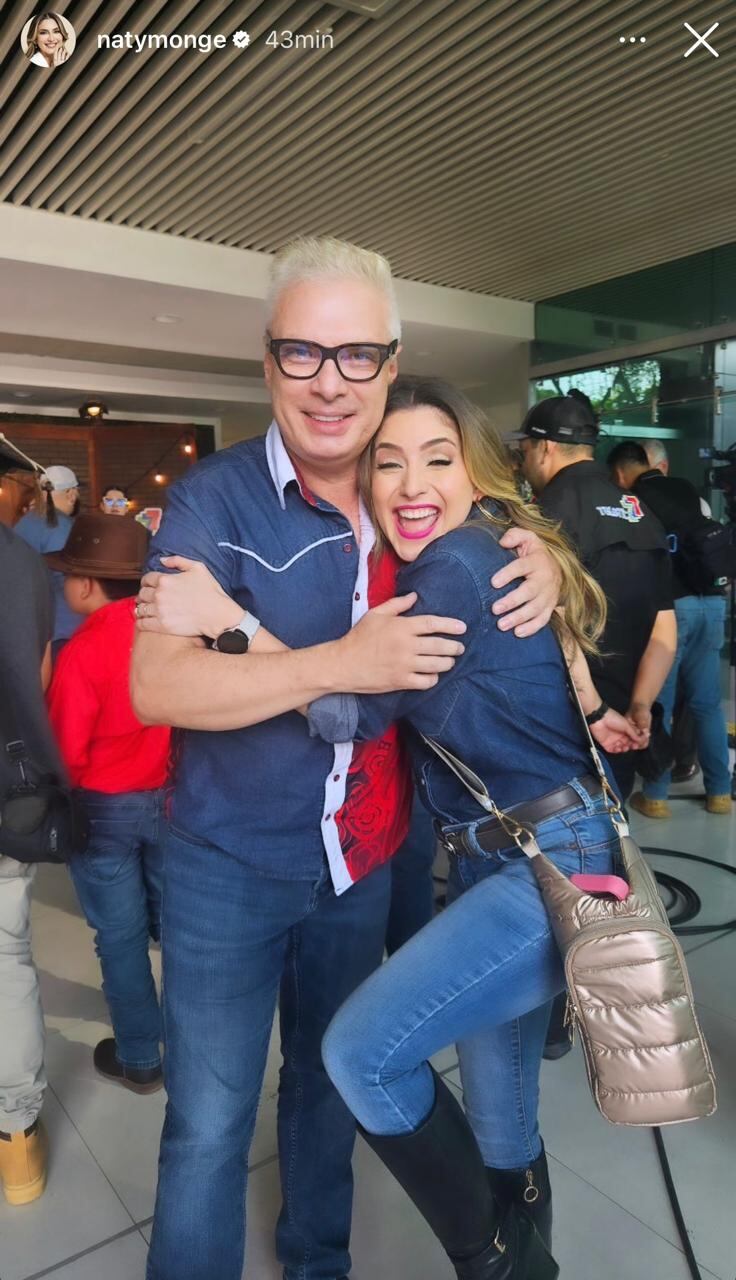 Natalia Monge junto a Norval Calvo