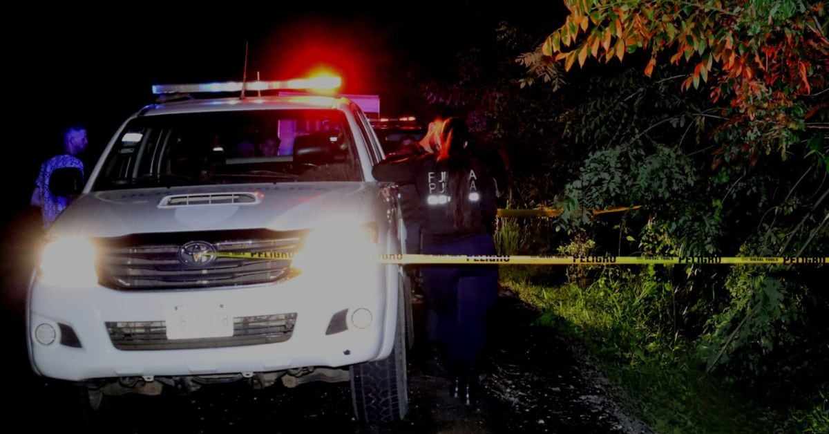 Un hombre adulto falleció este martes en Luzón de Matina, Limón. La víctima presentaba heridas por arma blanca y fue declarada fallecida en el lugar. (Foto: suministrada por Reiner Montero, corresponsal GN)