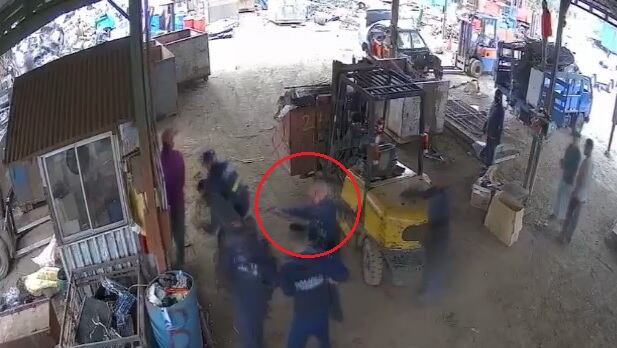 Investigan a policía como sospechoso de matar a empleado de recicladora. Foto Edgar Chinchilla.