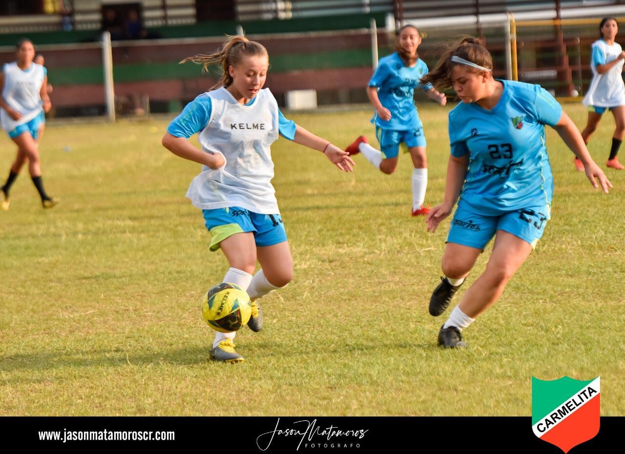 Presley Fachko, jugadora estadounidense de Carmelita